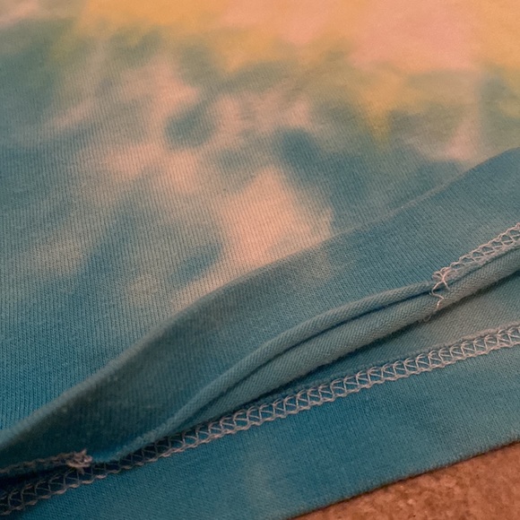 Womens Tie Dye Cropped Shirt - Picture 5 of 6